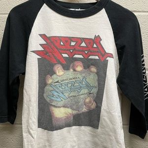 Vintage Weezer American Rock tour tee, 2001. Excellent vintage condition!